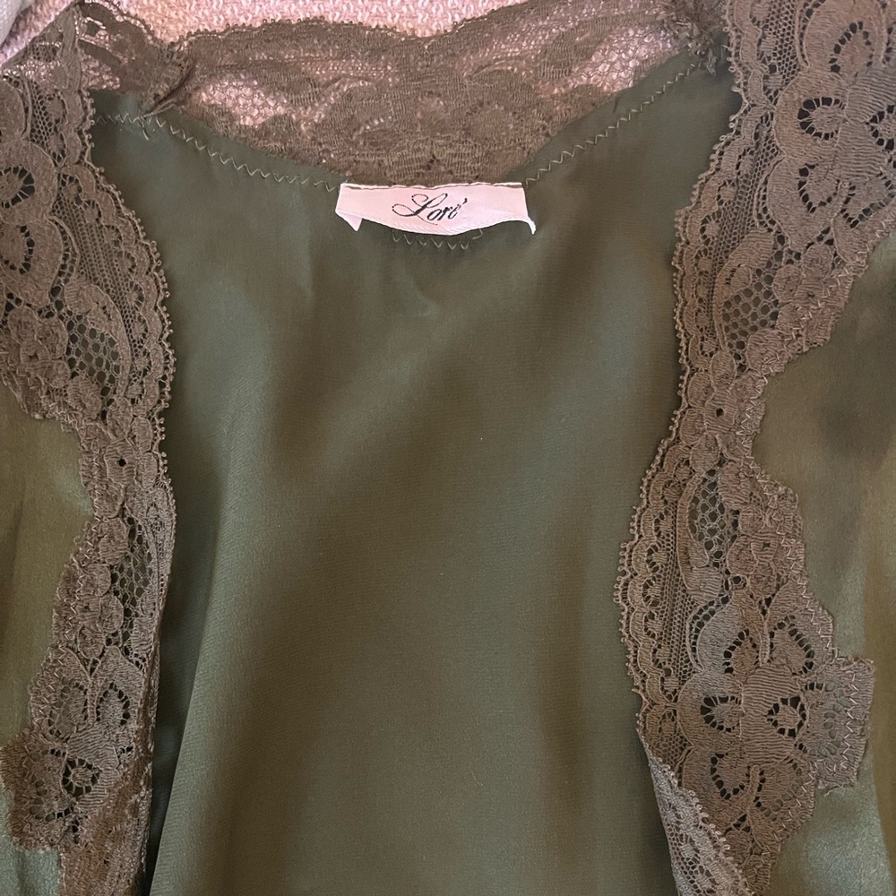 Lore lingerie.